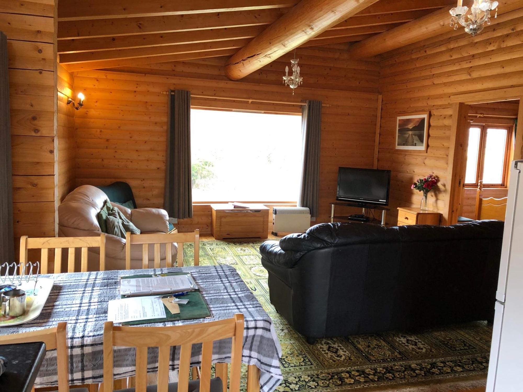 Glenshee Glenbeag Mountain Lodges חדר תמונה